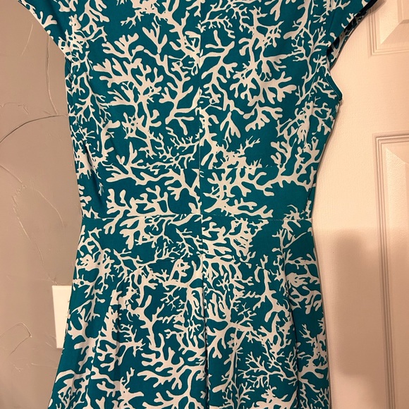 Antonio Melani ruched front cap sleeve dress - Picture 5 of 7